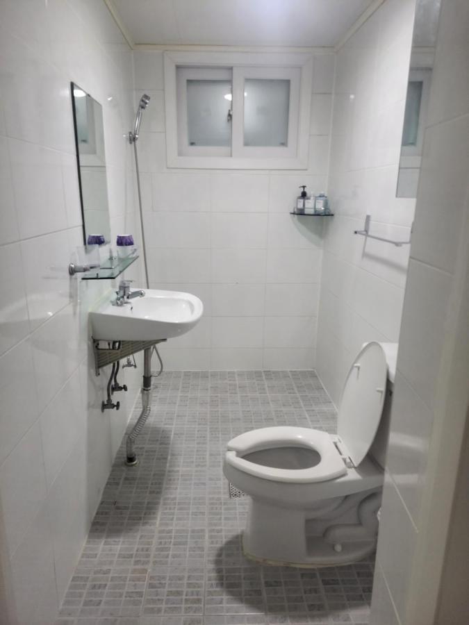 Newly Renovated 2 Bedroom Apartment #7 Seoul Exterior foto